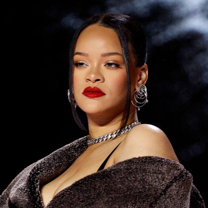 Rihanna Pretends to Remember a Fan from Monaco.jpg